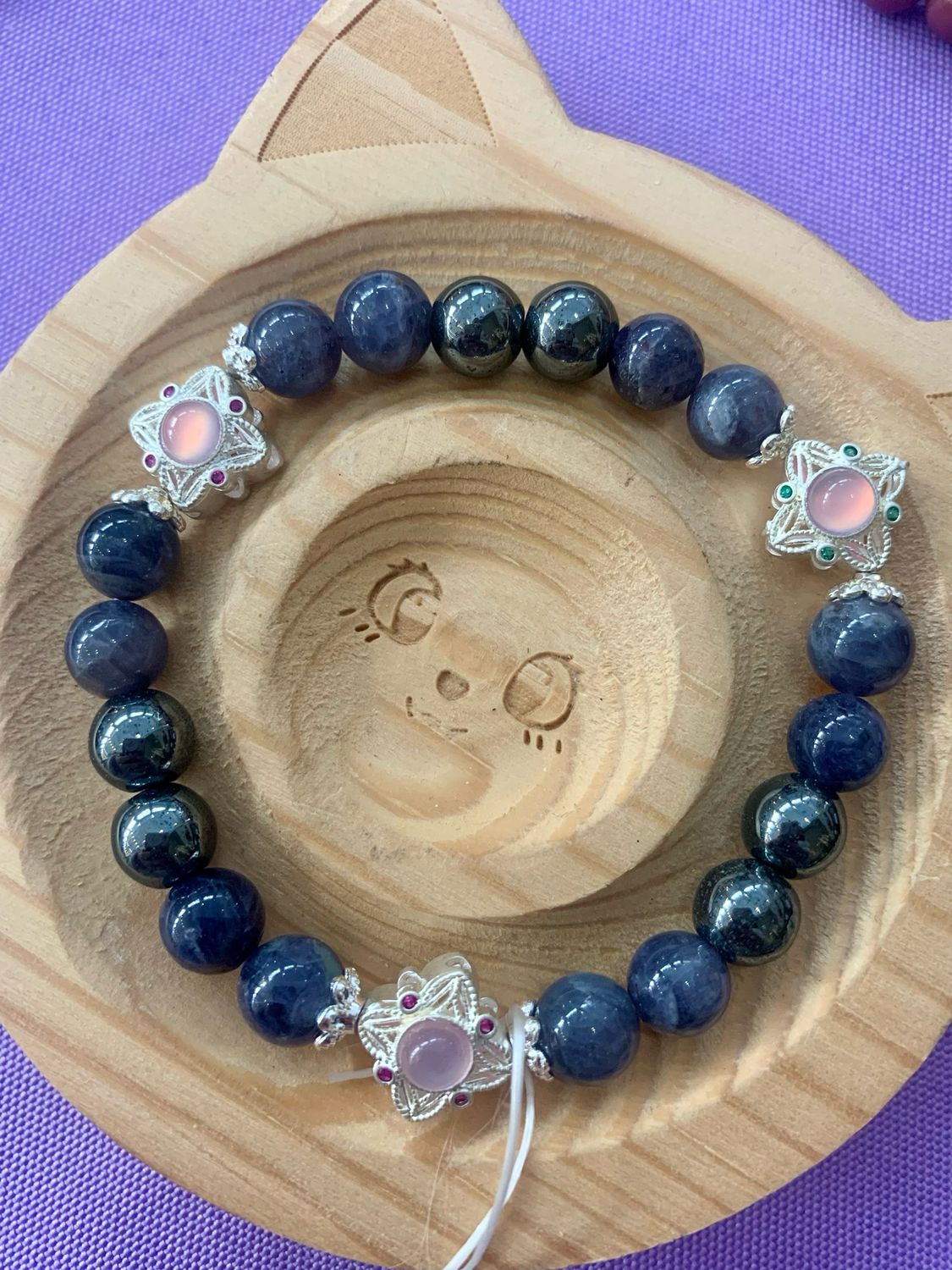 High Quality &amp; Rare Bloodshot Iolite And Hematite
