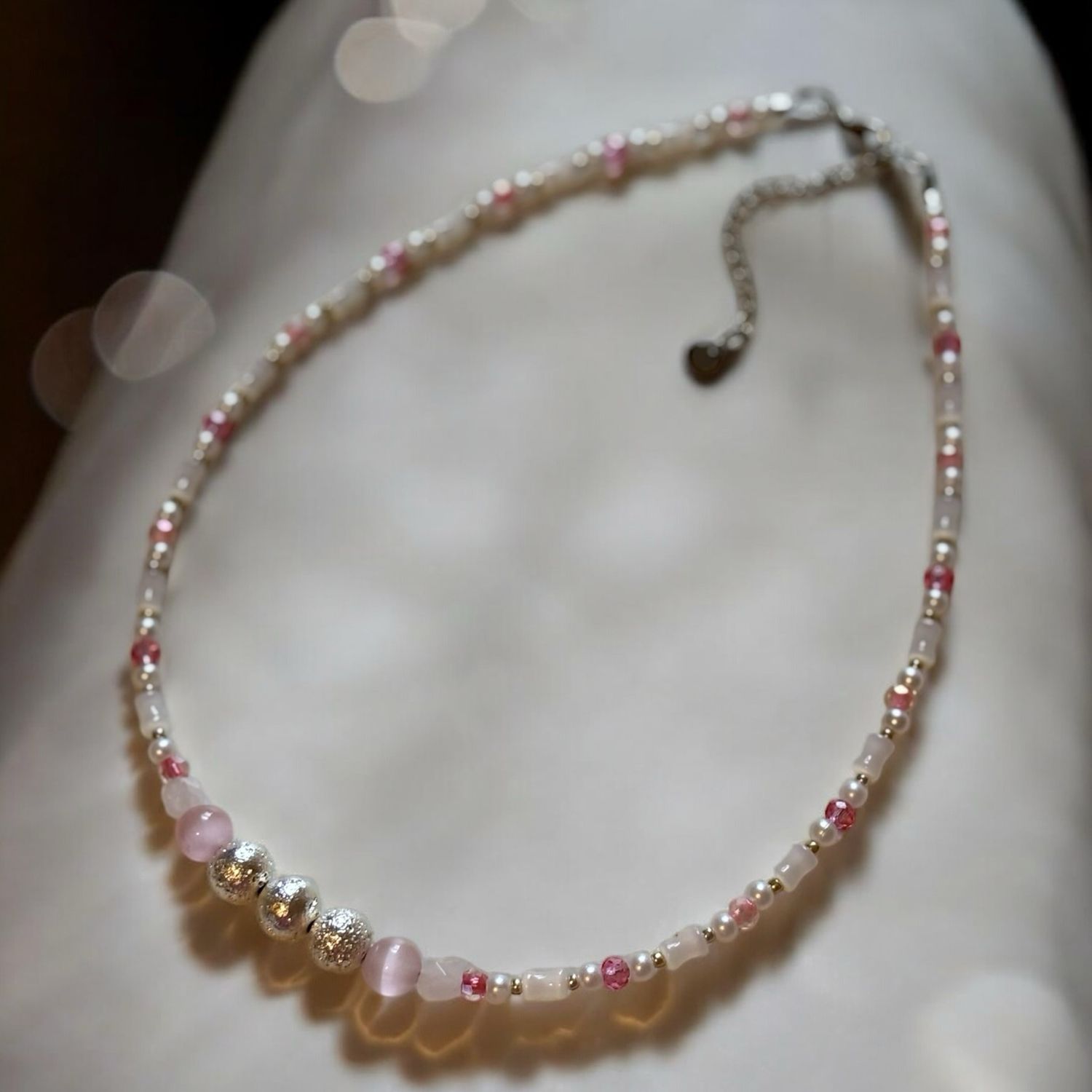 Sweet Glimmer III - Luminous Glass Necklace