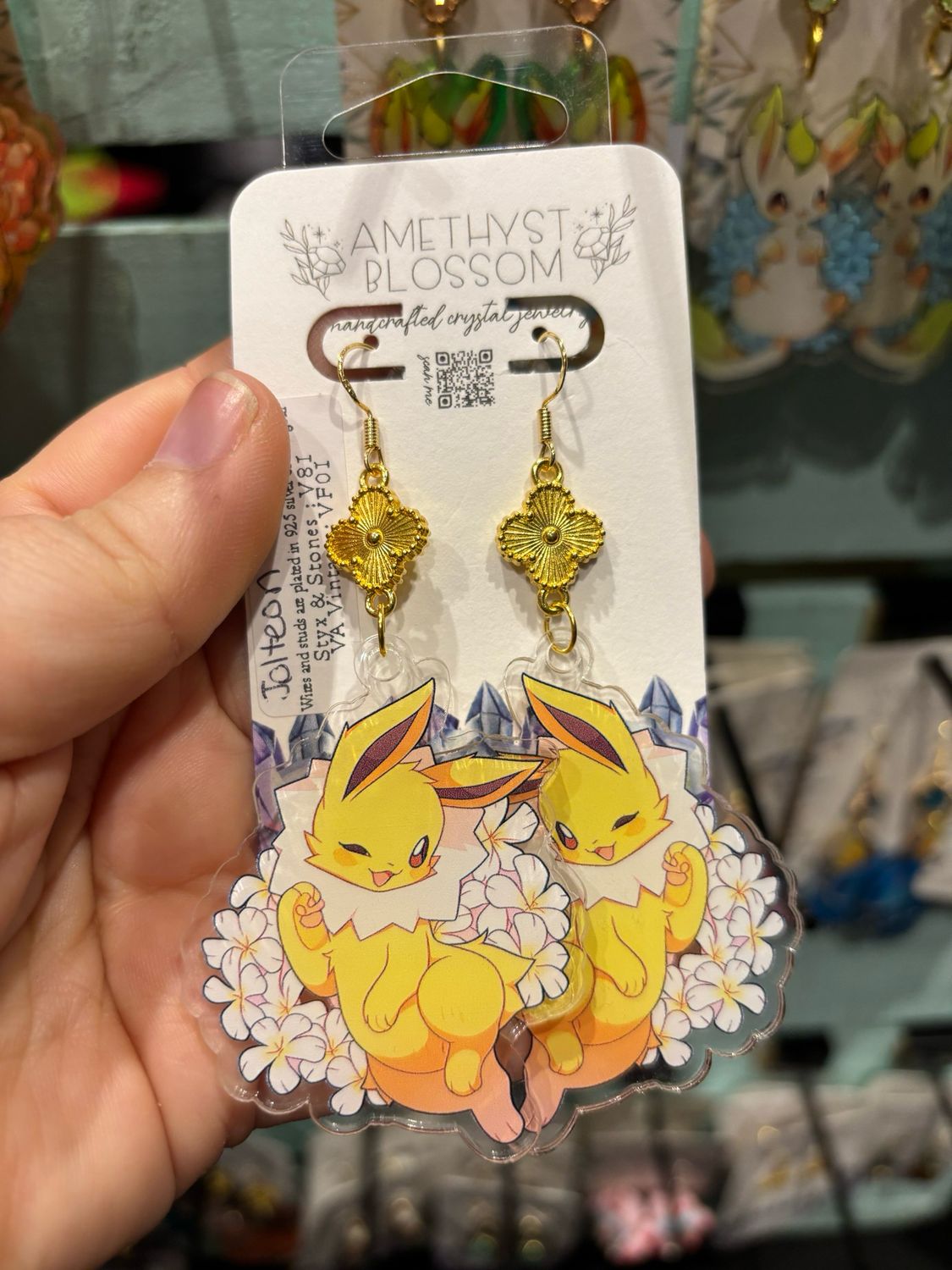 Elemental Evolutions Earrings : Electric Fox Gold Clover