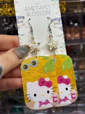 Hello Kitty Tropical Sips Earrings