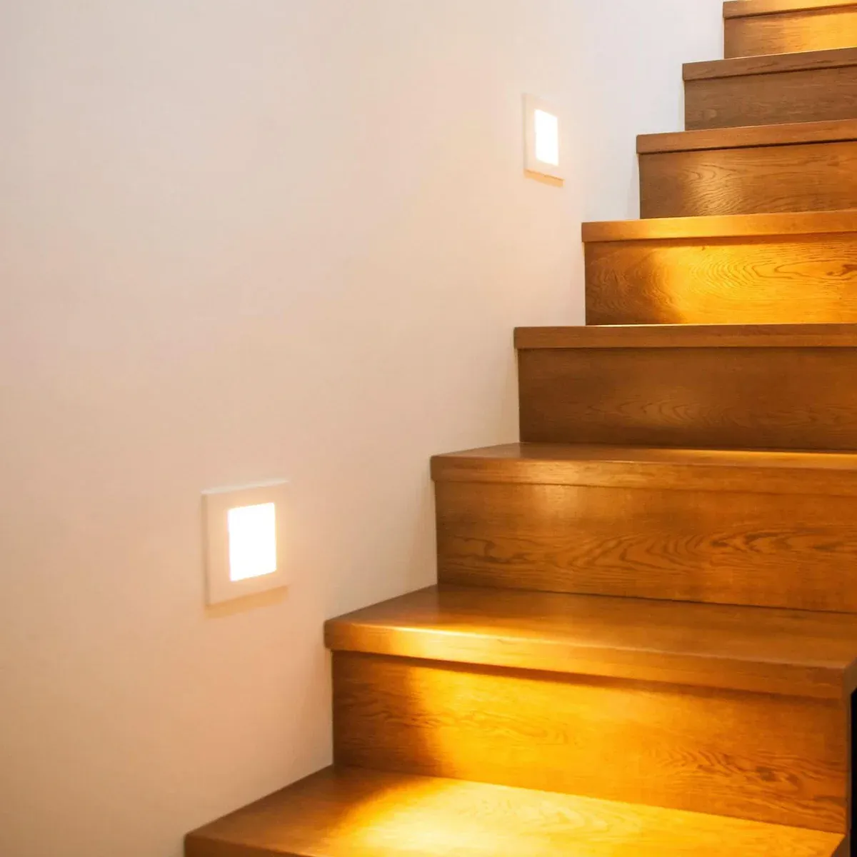 Brilliant Hensley White LED Indoor Step Light Brilliant Hensley White LED Indoor Step Light