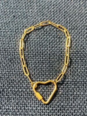 Gold heart lock p