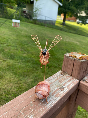 Wasp In Flight Sculpture (Lg)