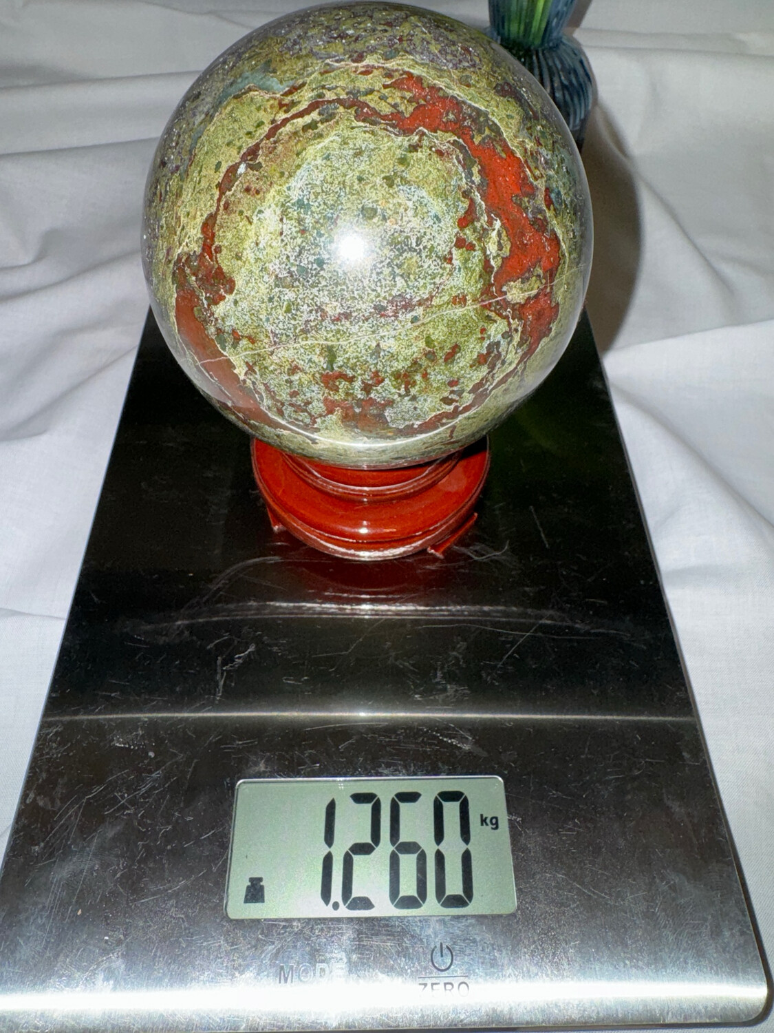 1.2kg. Dragon Blood Sphere With Stand