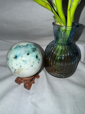 174g Phoenix Stone Sphere With Stand