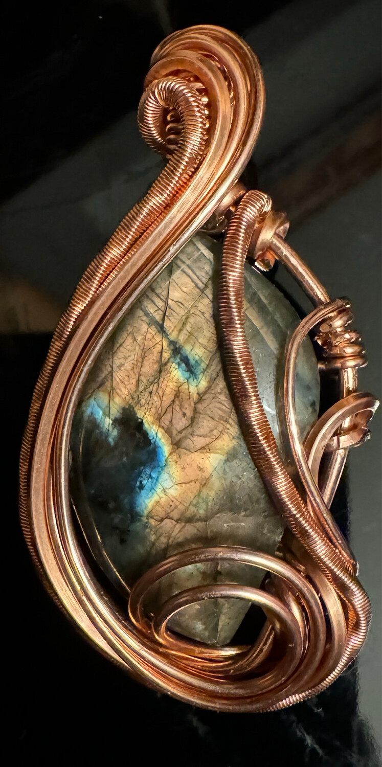 Gold Flash Labradorite Pendant 2