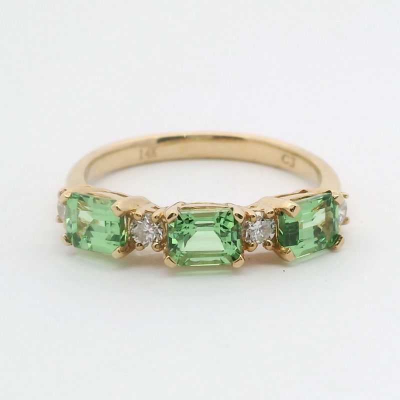 14KY Peridot + Diamond ring