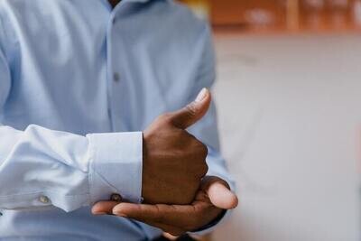 2 Translators (costs per day) 2 Translators (costs per day)