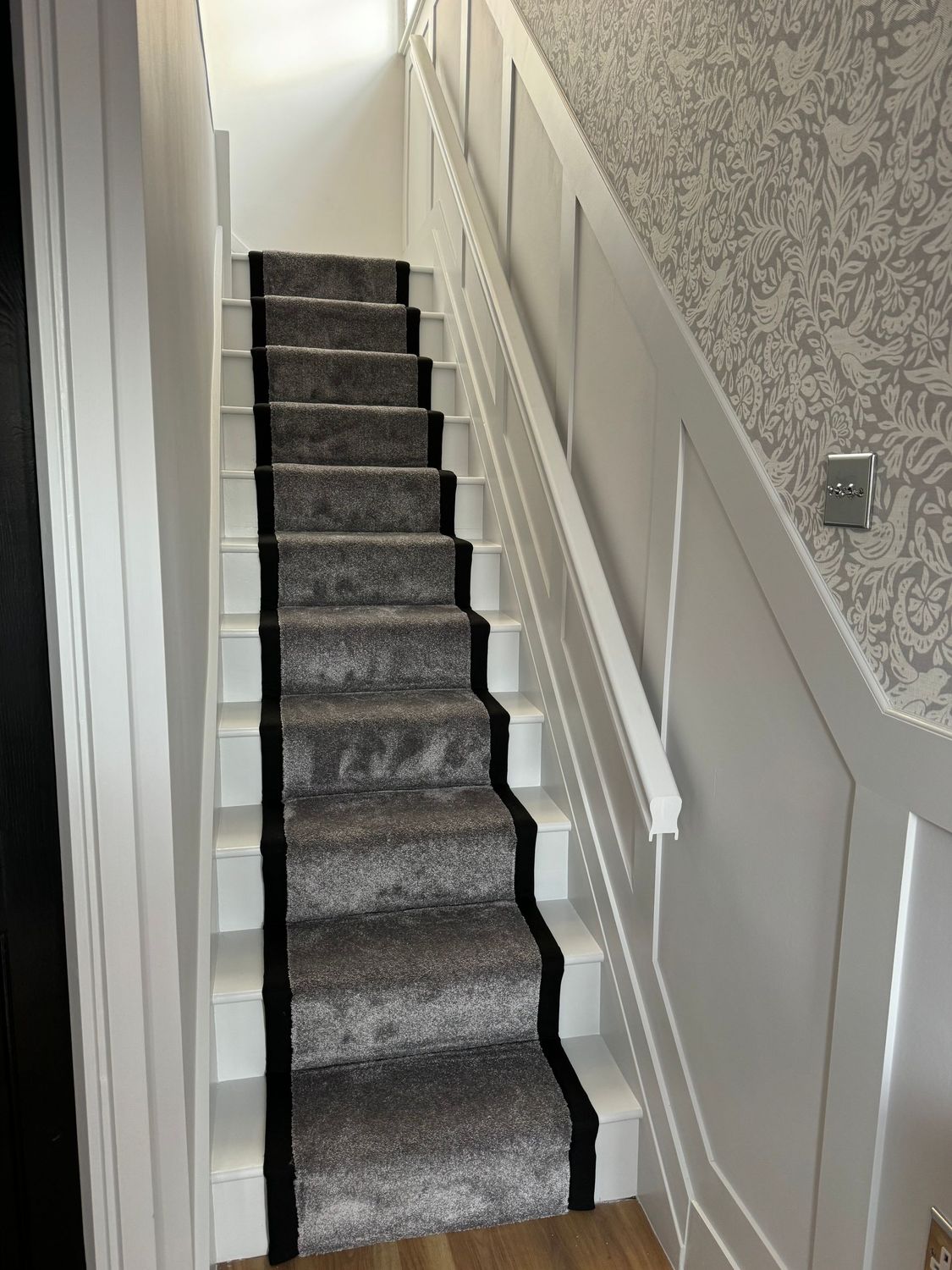 VERDI COLLECTION - Steel with Taped Edging