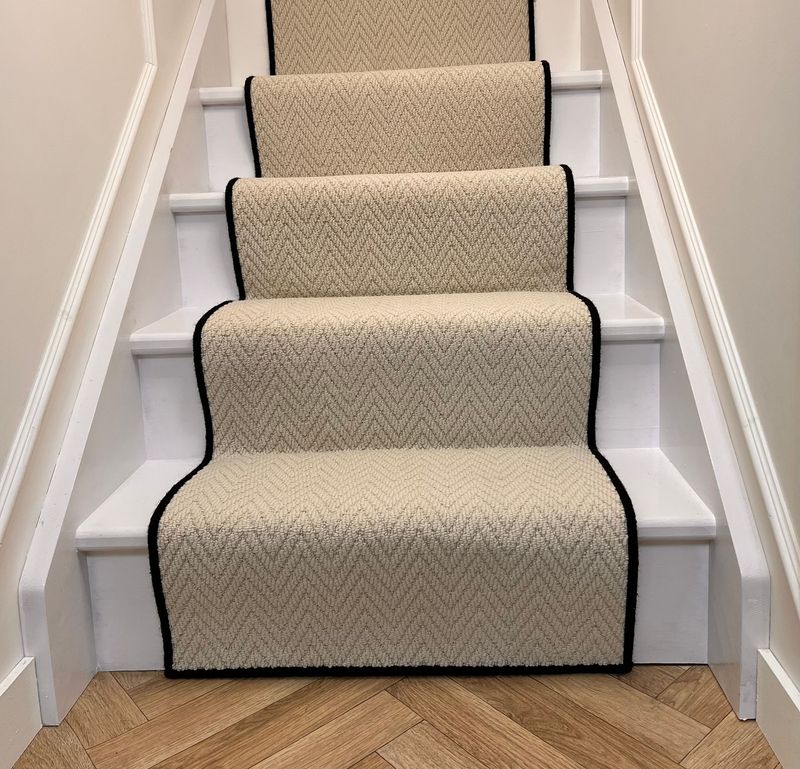 HAVANNA COLLECTION - IVORY with Whipped Edging