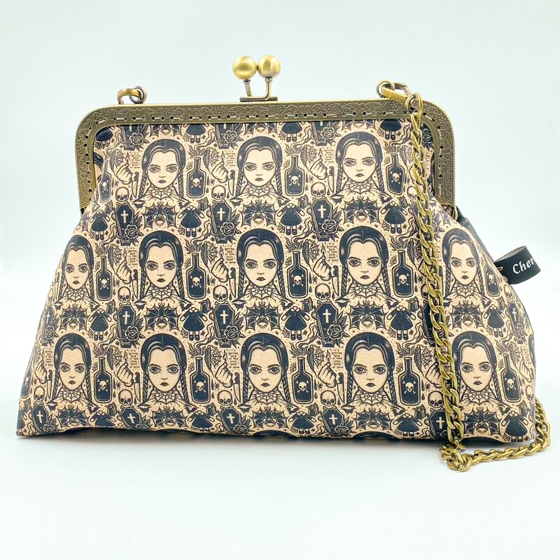 ​GRAND SAC A MAIN VINTAGE "WEDNESDAY"