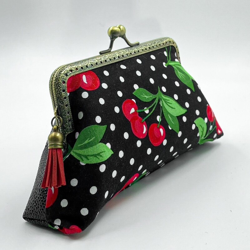 GRAND ​PORTE MONNAIE VINTAGE "CHERRY"