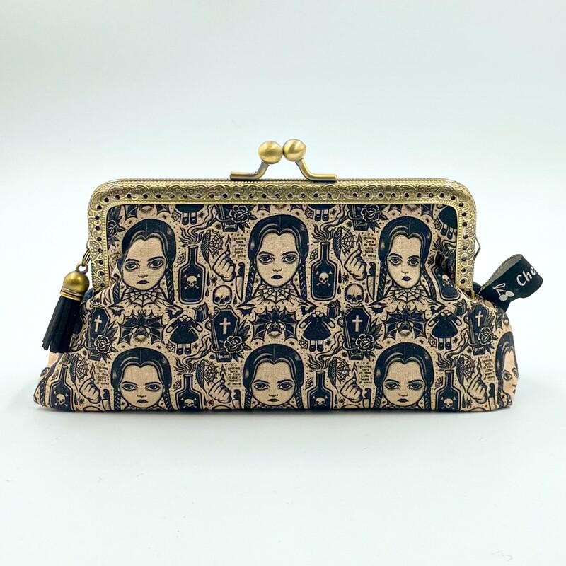 GRAND ​PORTE MONNAIE VINTAGE "WEDNESDAY"