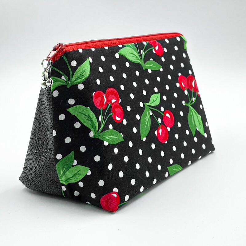 MOYENNE TROUSSE DE TOILETTE "CHERRY"