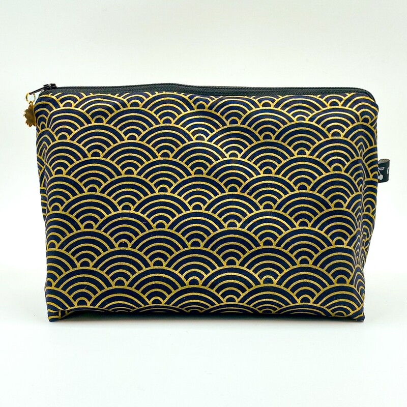 MOYENNE TROUSSE DE TOILETTE "SEIGAIHA"
