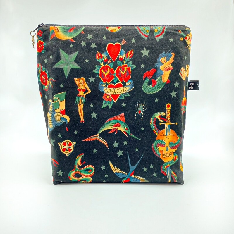 GRANDE TROUSSE DE TOILETTE "TATTOO AMOR NOIR"