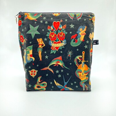 GRANDE TROUSSE DE TOILETTE "TATTOO AMOR NOIR"