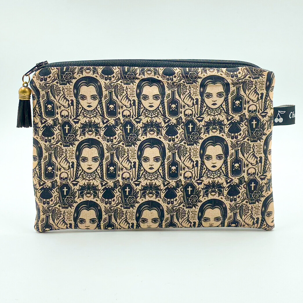 TROUSSE A TOUT "WEDNESDAY"