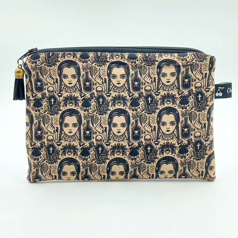TROUSSE A TOUT "WEDNESDAY"