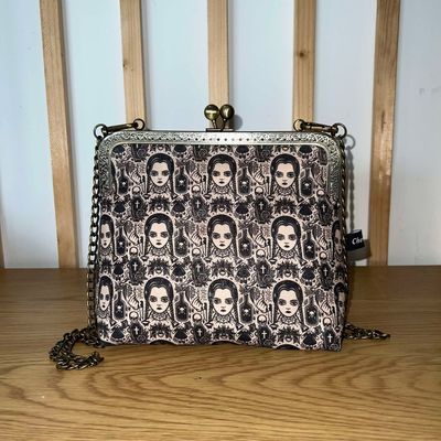 PETIT SAC A MAIN VINTAGE  PETIT SAC A MAIN VINTAGE "WEDNESDAY*