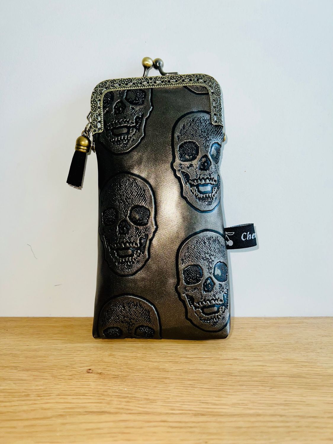 ETUI A LUNETTES VINTAGE "TETE DE MORT CAFE"