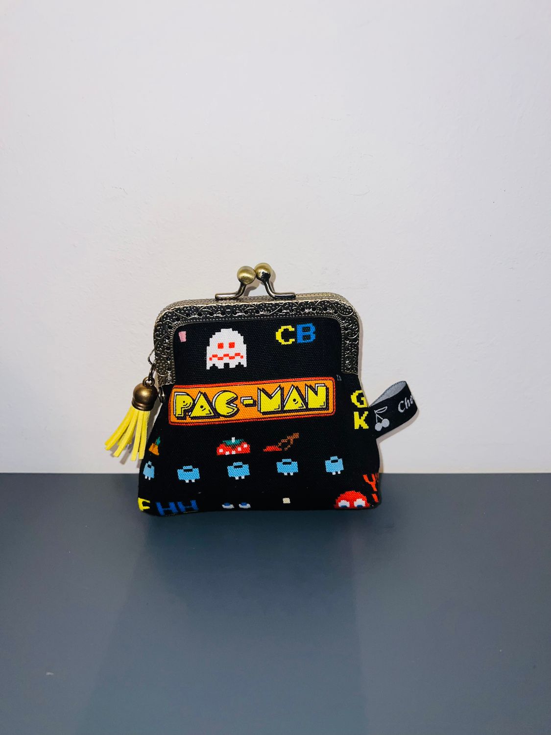 ​PORTE MONNAIE VINTAGE "PACMAN"