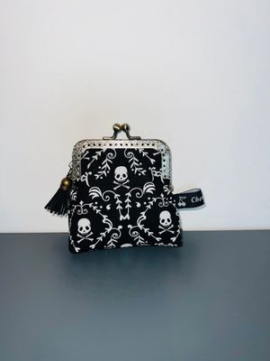 ​PORTE MONNAIE VINTAGE "TÊTE DE MORT BAROQUE"