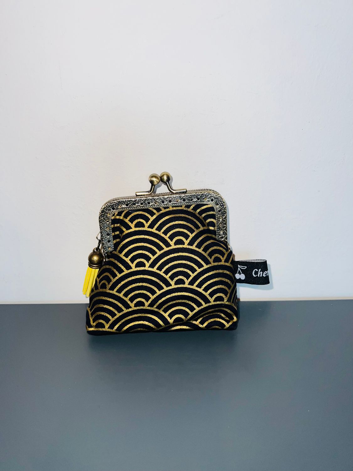 ​PORTE MONNAIE VINTAGE "SEIGAIHA FOND NOIR"