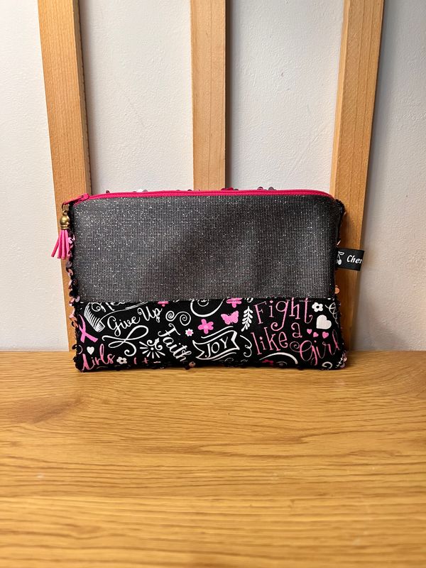 TROUSSE A TOUT série limitée "OCTOBRE ROSE" modèle #12