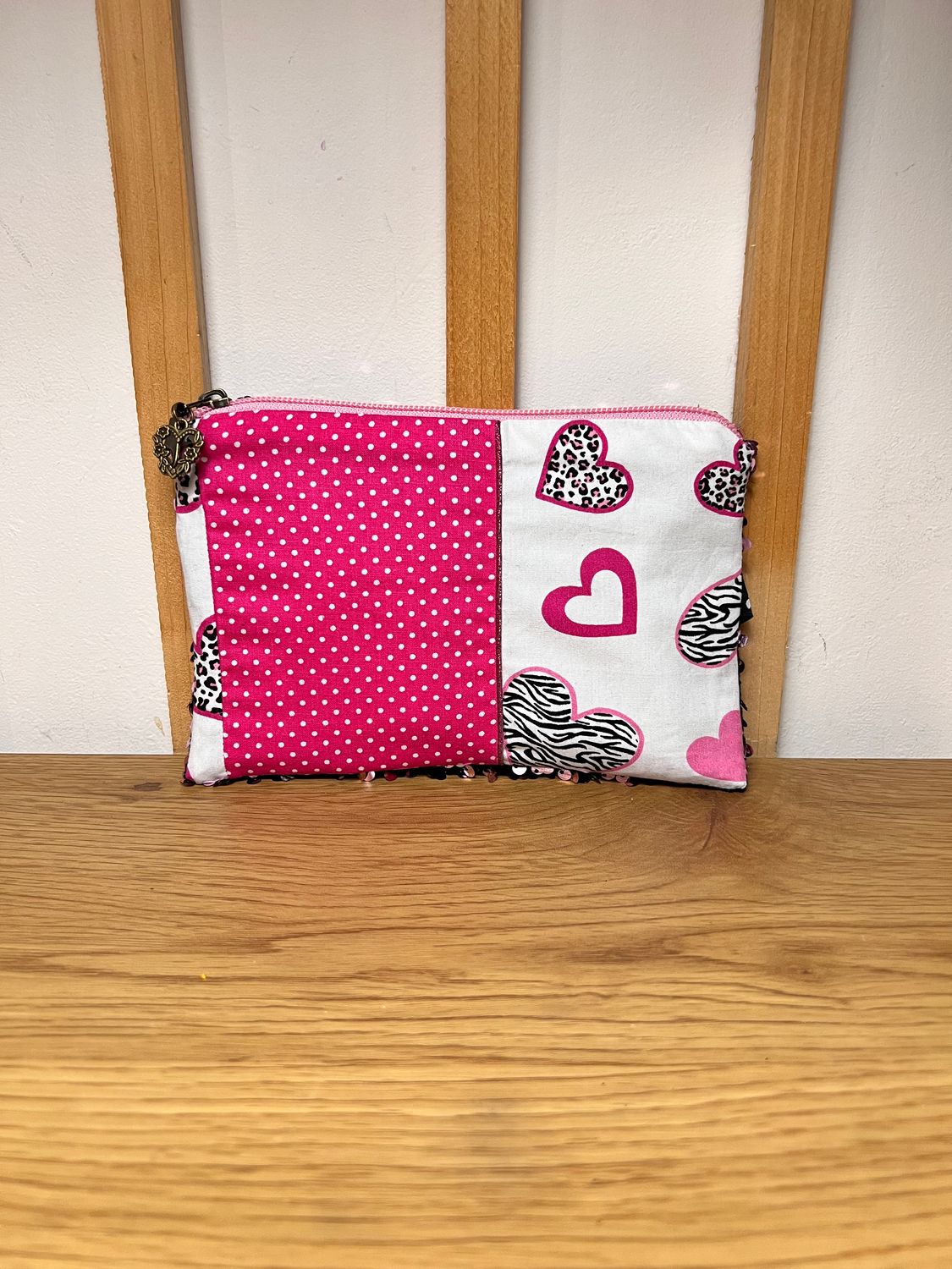 TROUSSE A TOUT série limitée "OCTOBRE ROSE" modèle #1