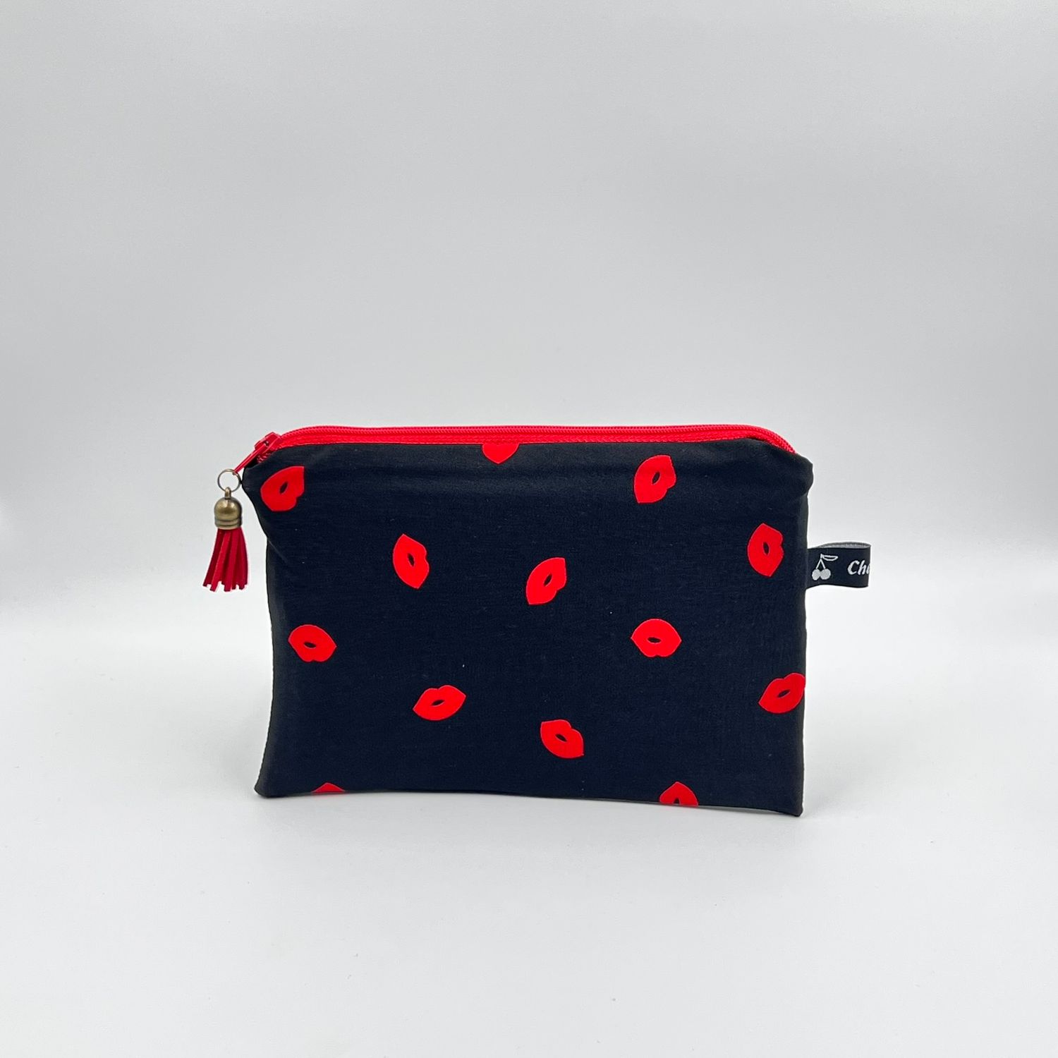 TROUSSE A TOUT "LEVRES - CARBONE"