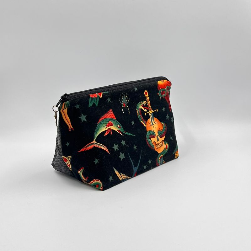 PETITE TROUSSE DE TOILETTE "AMOR TATTOO NOIR"