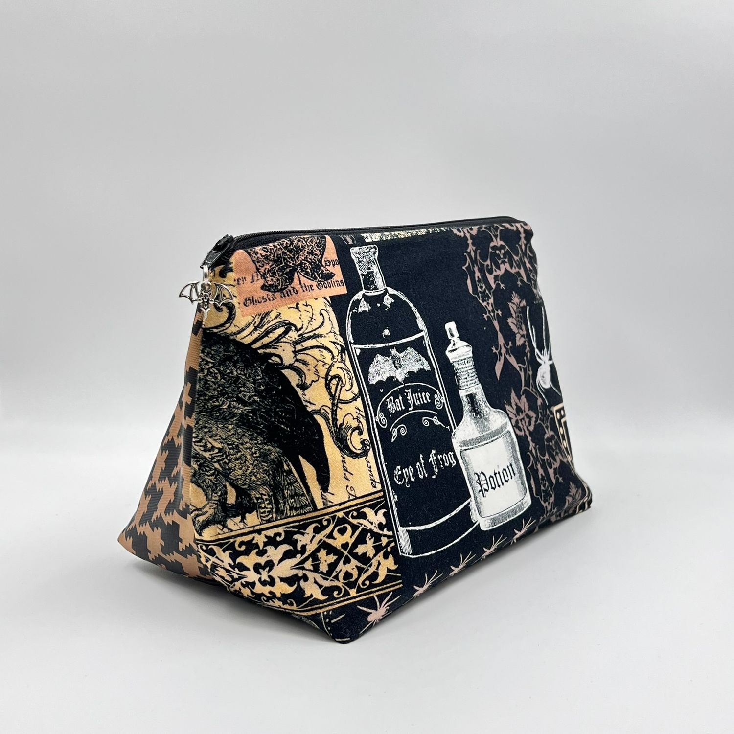 MOYENNE TROUSSE DE TOILETTE MOYENNE TROUSSE DE TOILETTE "POTION - PIED DE POULE"