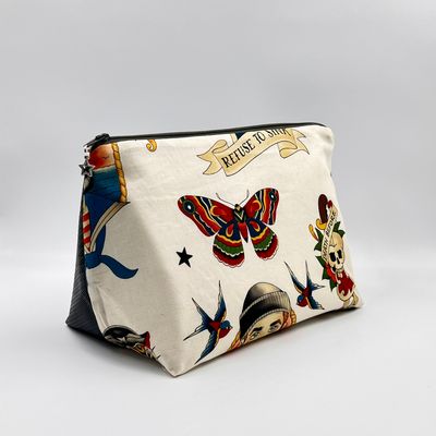 MOYENNE TROUSSE DE TOILETTE "TATTOO BUTTERFLY - CARBONE"
