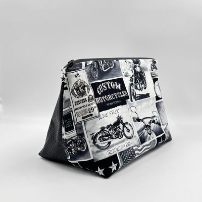 MOYENNE TROUSSE DE TOILETTE "CUSTOM MOTORCYCLES - CARBONE"