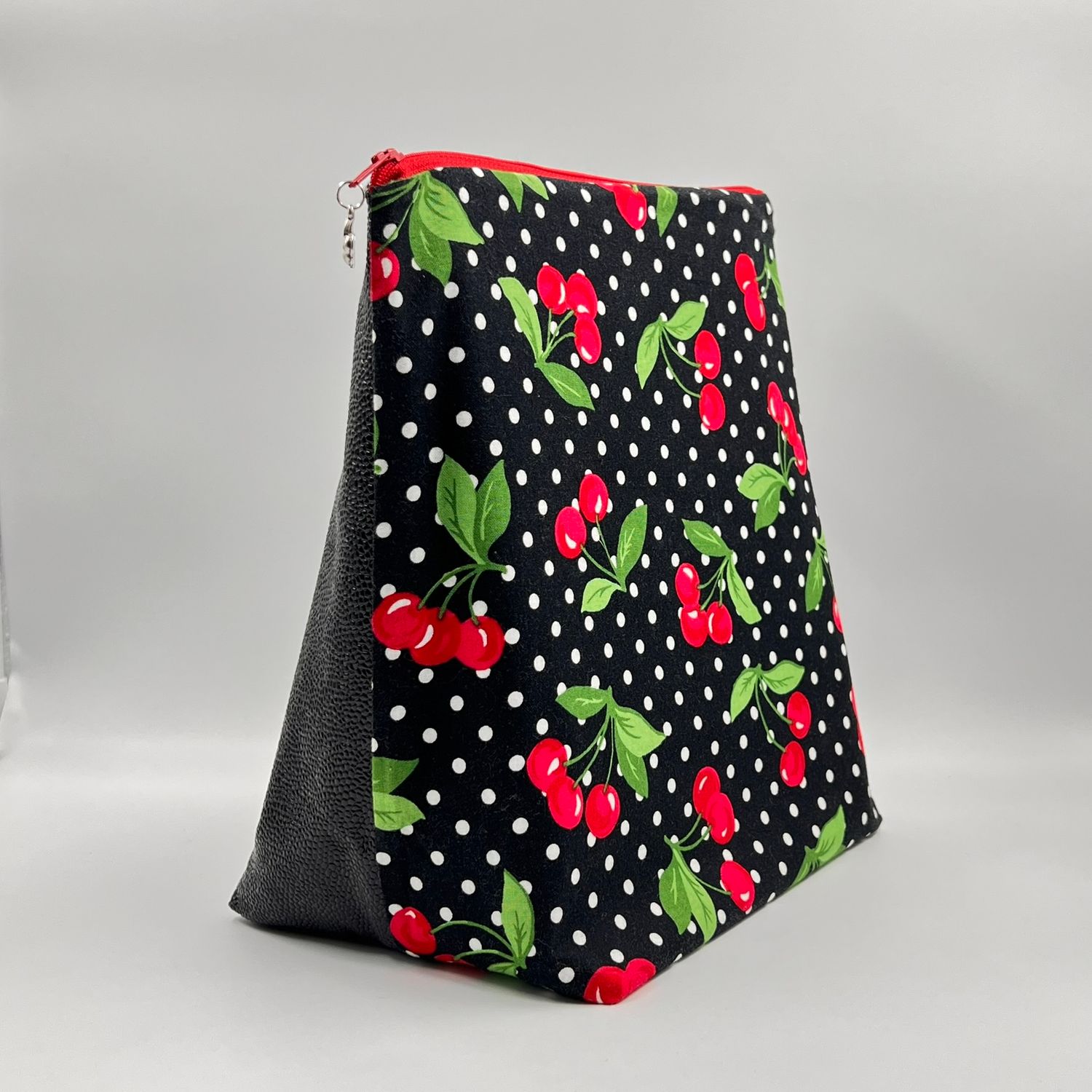 GRANDE TROUSSE DE TOILETTE "CHERRY CHERRY - BUBBLE"