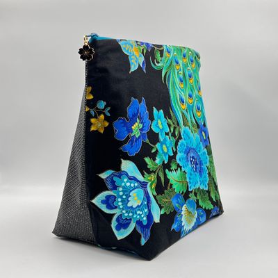 GRANDE TROUSSE DE TOILETTE GRANDE TROUSSE DE TOILETTE "BLEU MAJESTUEUX - PAILLETTES"