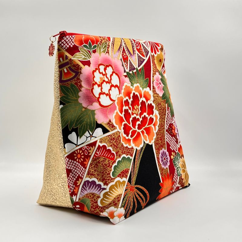 GRANDE TROUSSE DE TOILETTE "FLEURS JAPONAISES - OR"