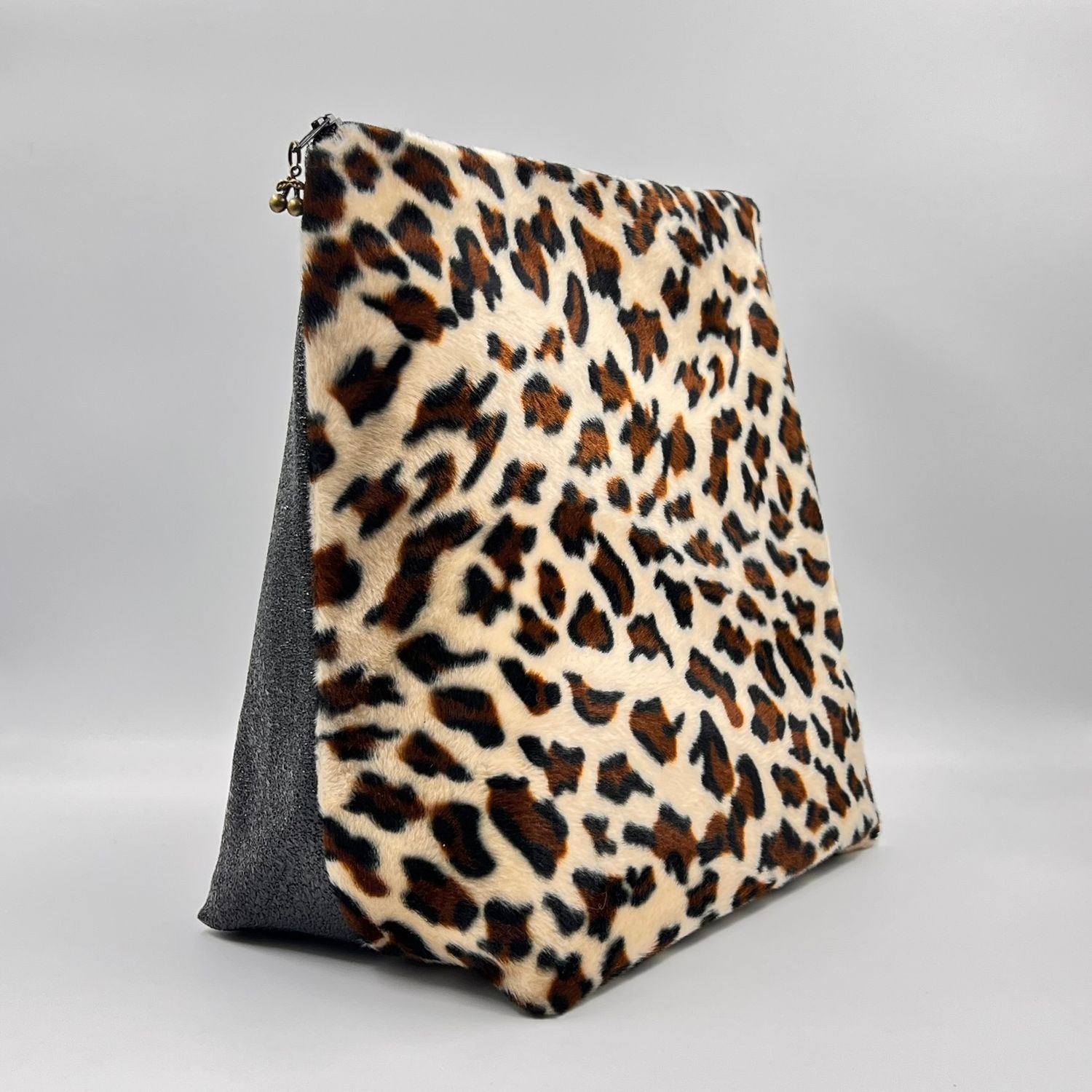 GRANDE TROUSSE DE TOILETTE GRANDE TROUSSE DE TOILETTE "GRAOUUUUUH - ROCK PAILLETTES"