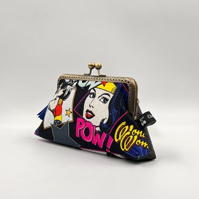 GRAND PORTE MONNAIE VINTAGE GRAND PORTE MONNAIE VINTAGE "WONDER WOMAN - PAILLETTES"