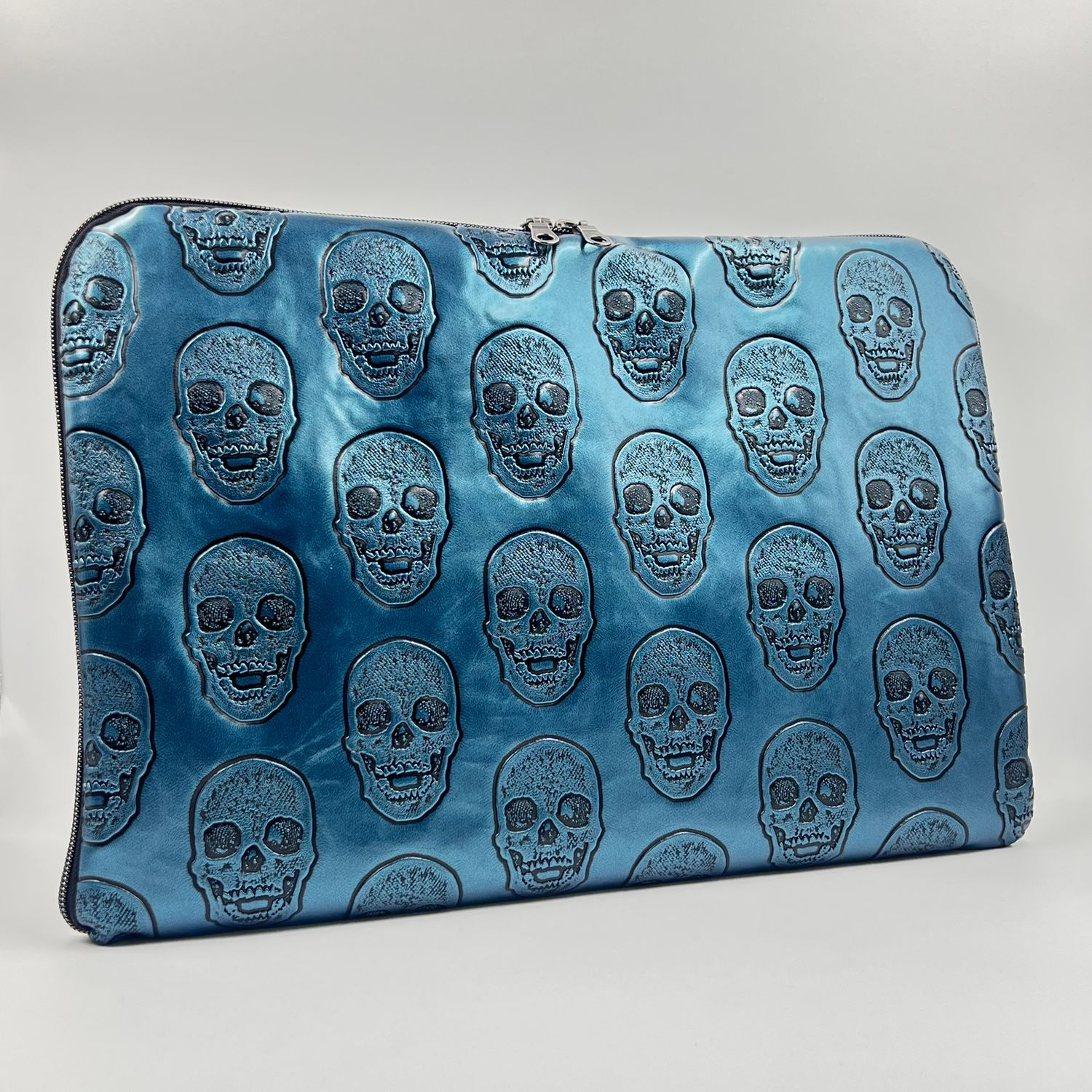 HOUSSE 15 POUCES HOUSSE 15 POUCES "SKULL BLEU - GRIS PAILLETTES"