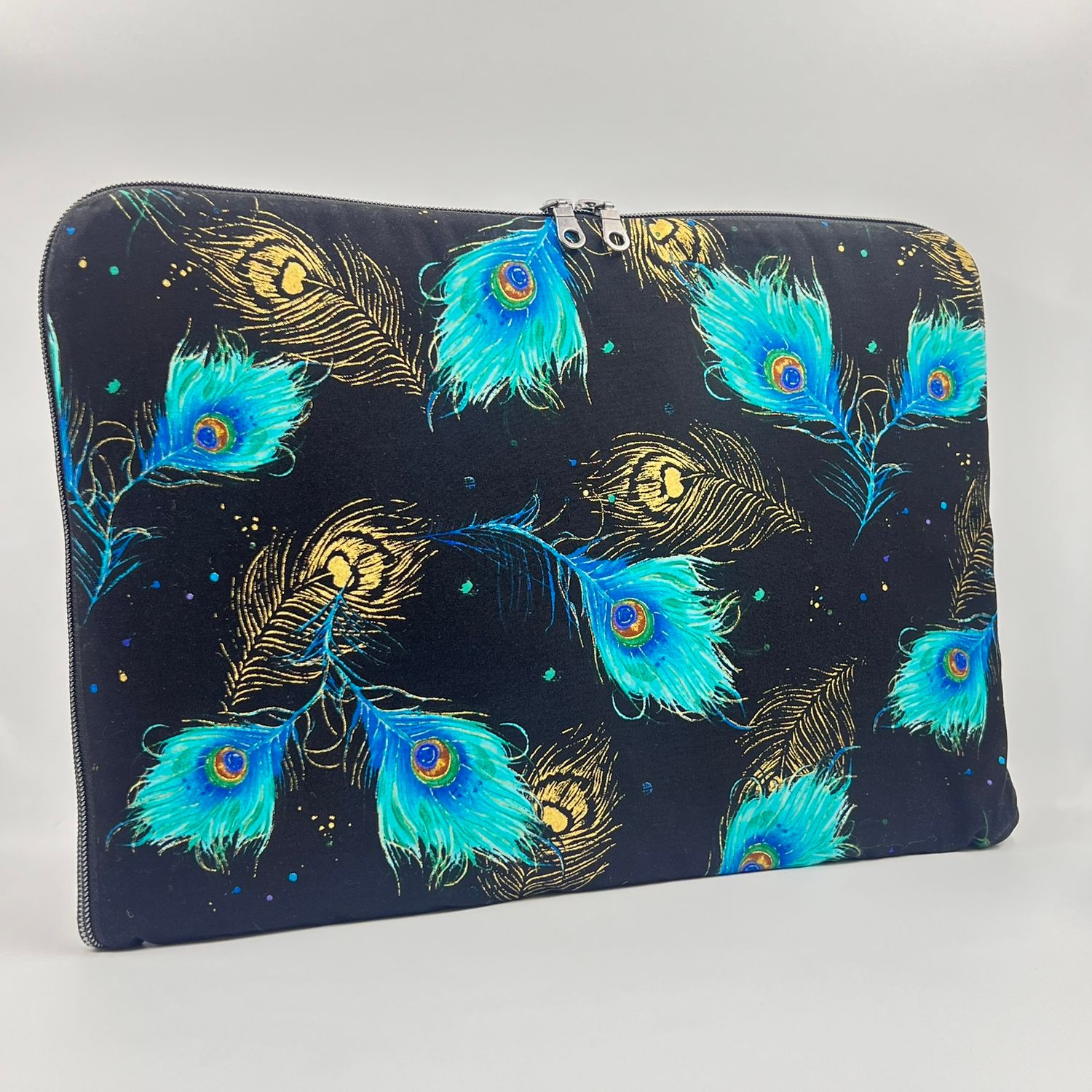 HOUSSE 15 POUCES HOUSSE 15 POUCES "PLUME DE PAON - PAILLETTES"