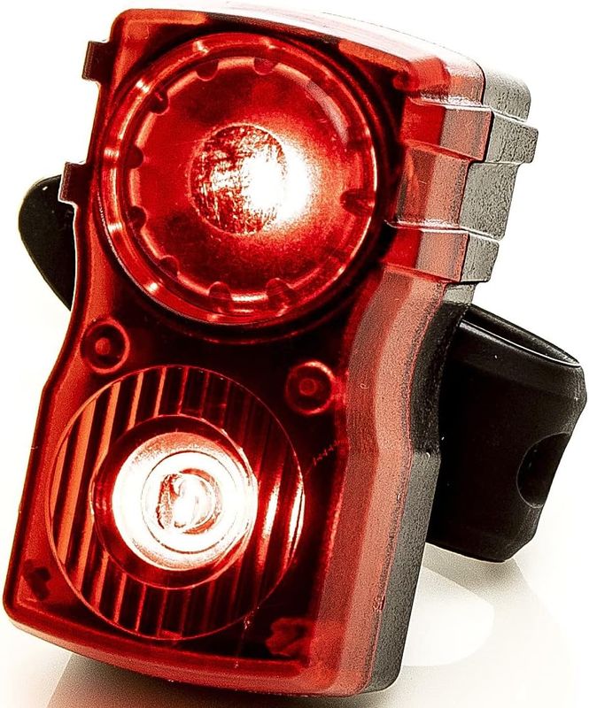 AWE AWEFlash 40 Lumens 2 x 0.5W Red LED USB Bicycle Rear Light 77 hrs Run Time Visibility 800m+ IPX4 Waterproof CE Approved
