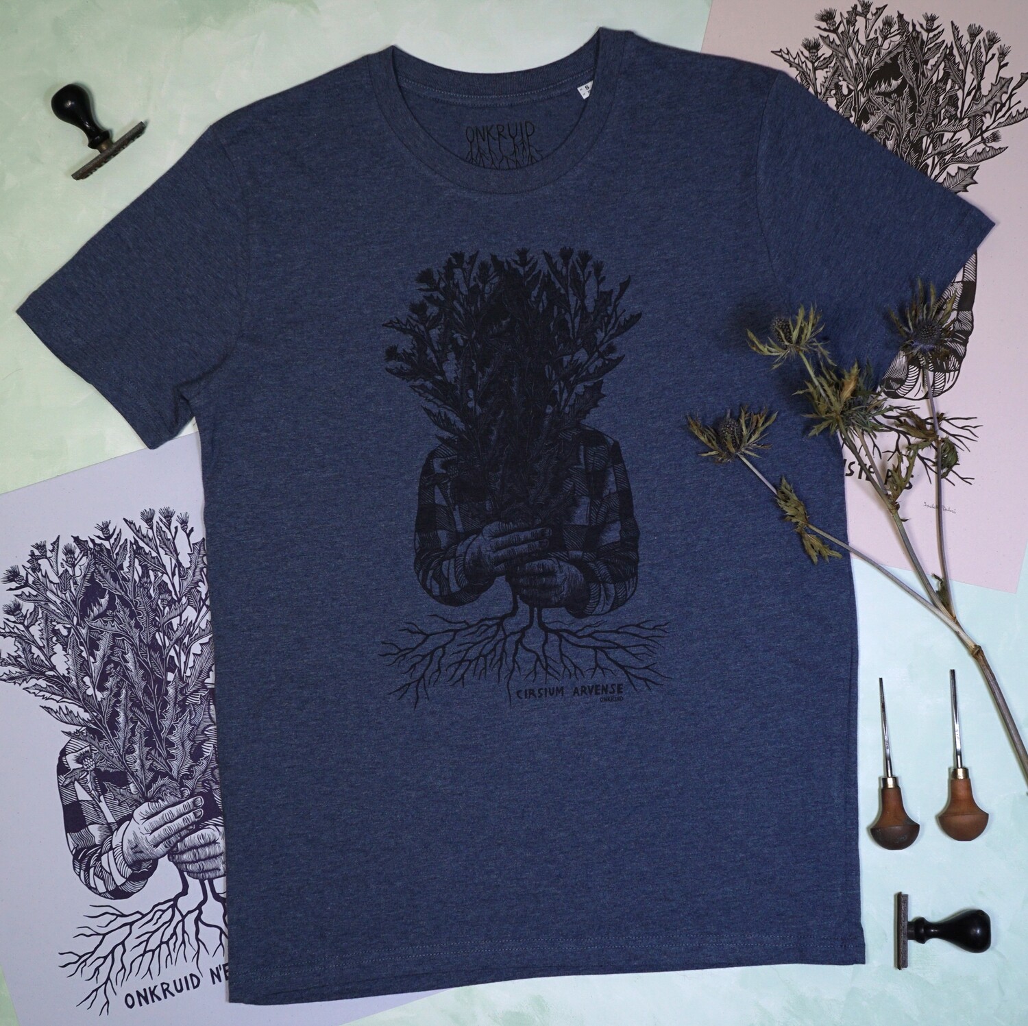 #2 Cirsium arvense / unisex t-shirt Royal Blue