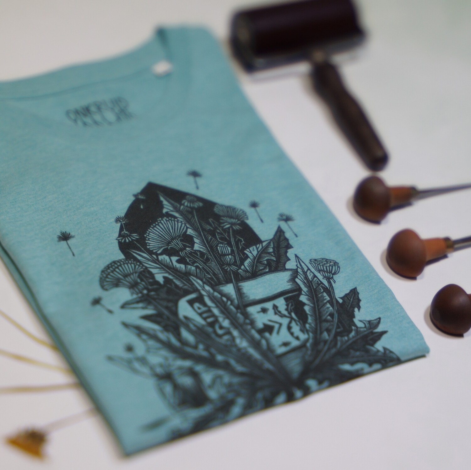 #5 Taraxacum Officinale / Unisex green T-shirt