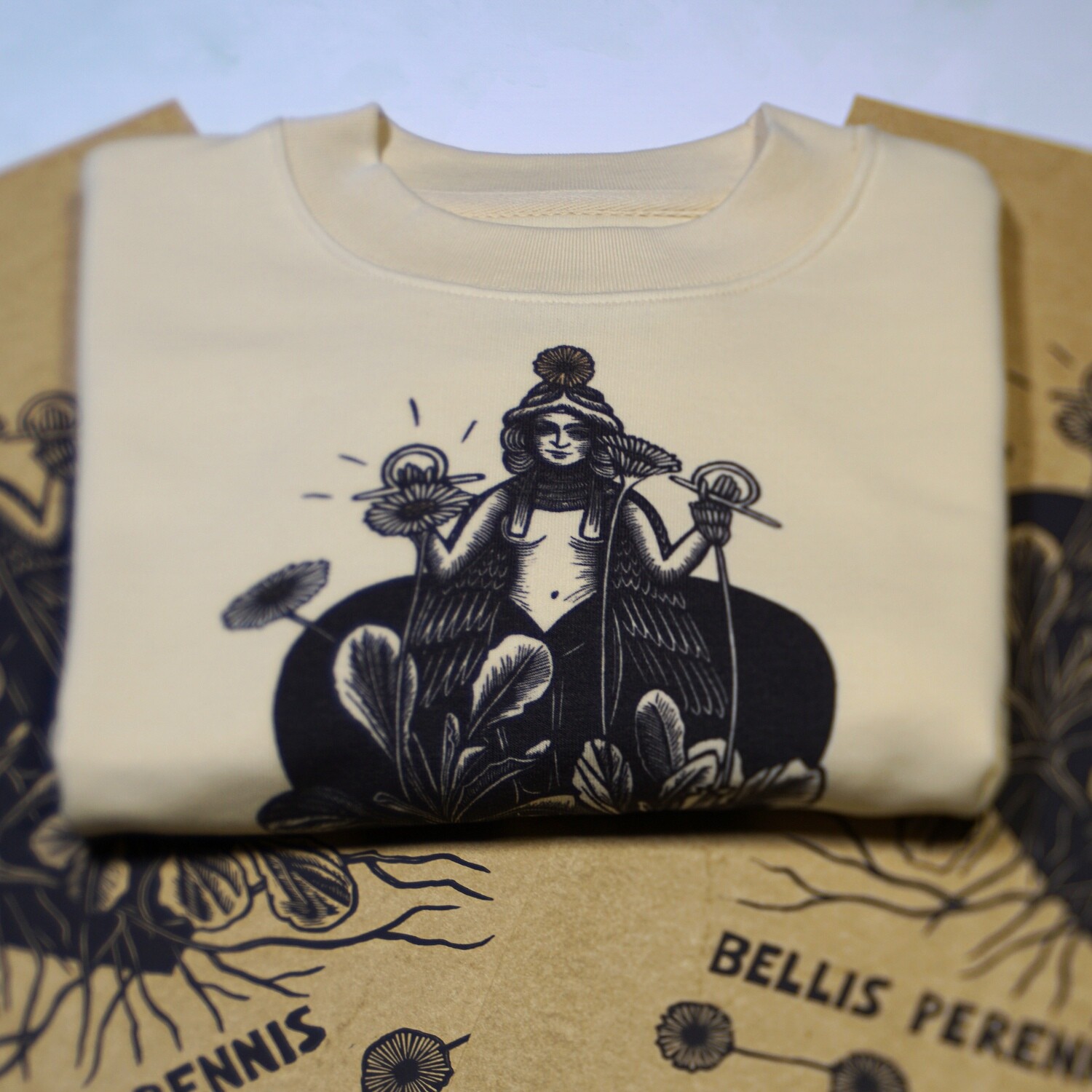 #7 Bellis Perennis/ women&#39;s Cropped Pullover