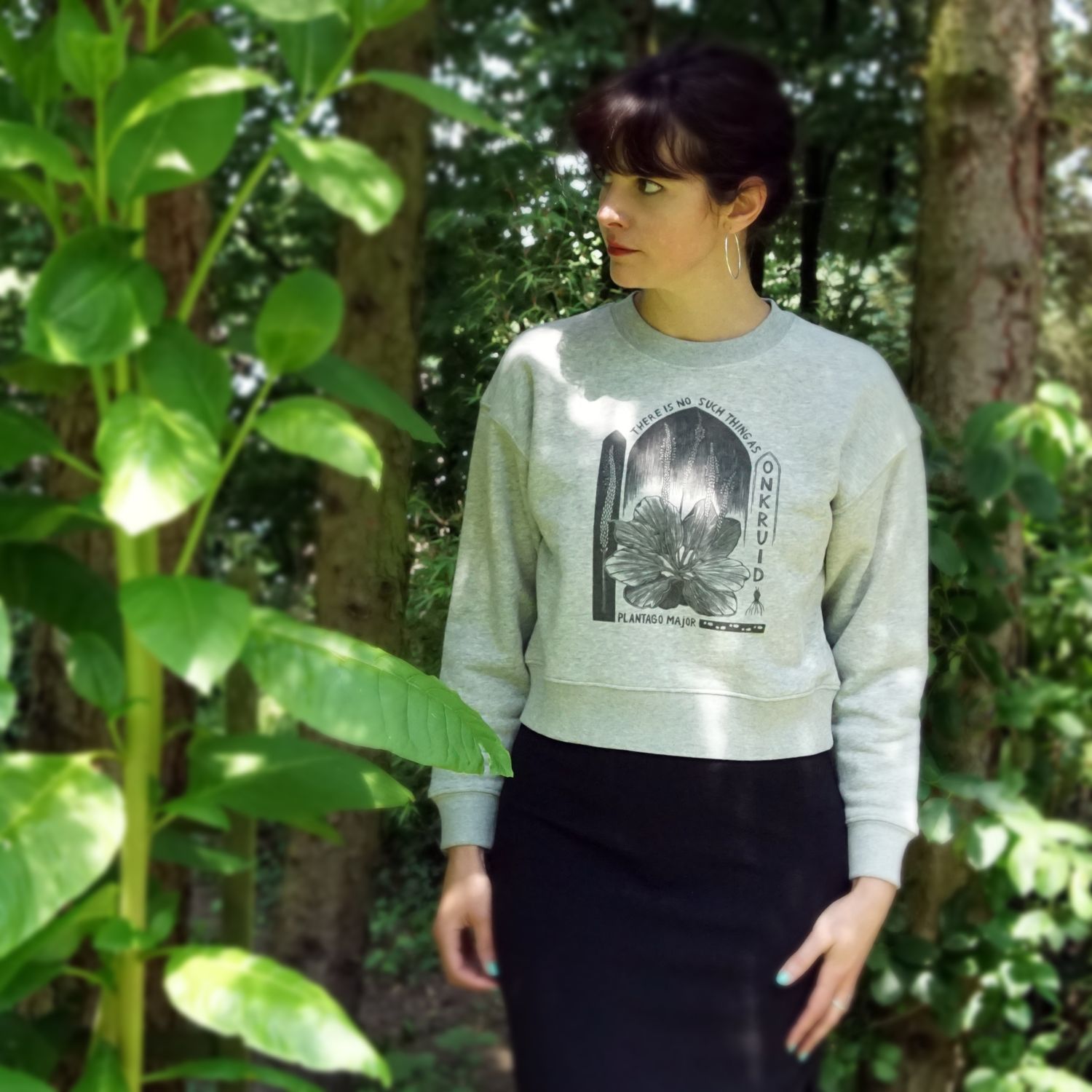 #4 Plantago Mayor /  women&#39;s grey Cropped Pullover