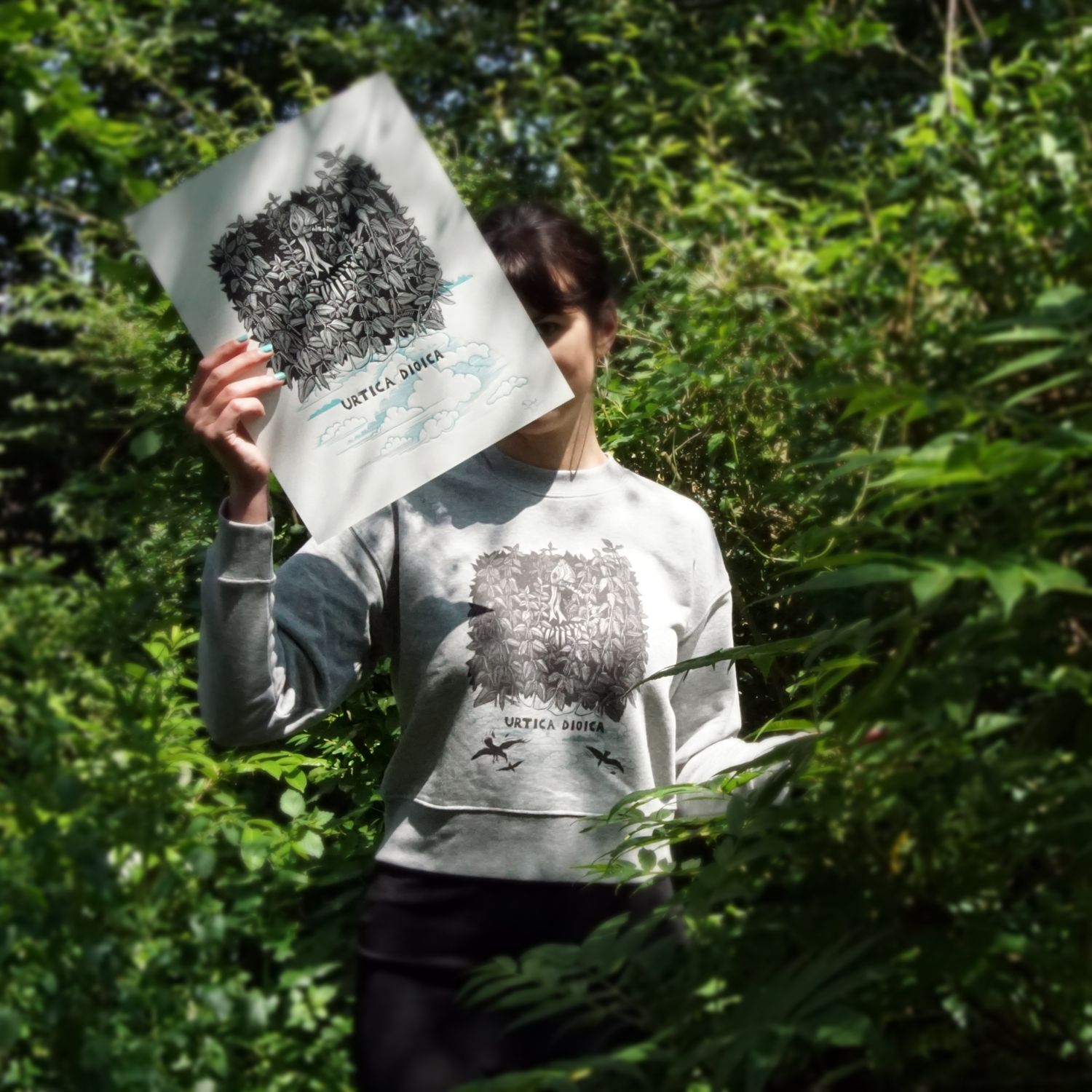 #1 Urtica Dioica /  women&#39;s Cropped Pullover