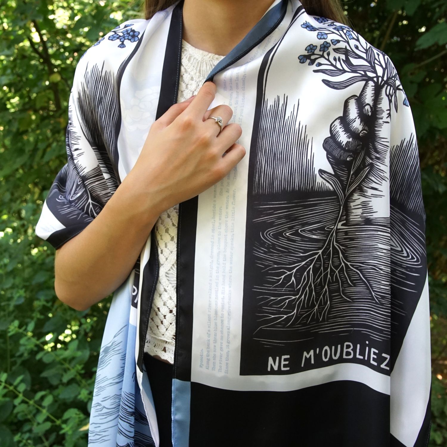 Satin scarf / Forget me not