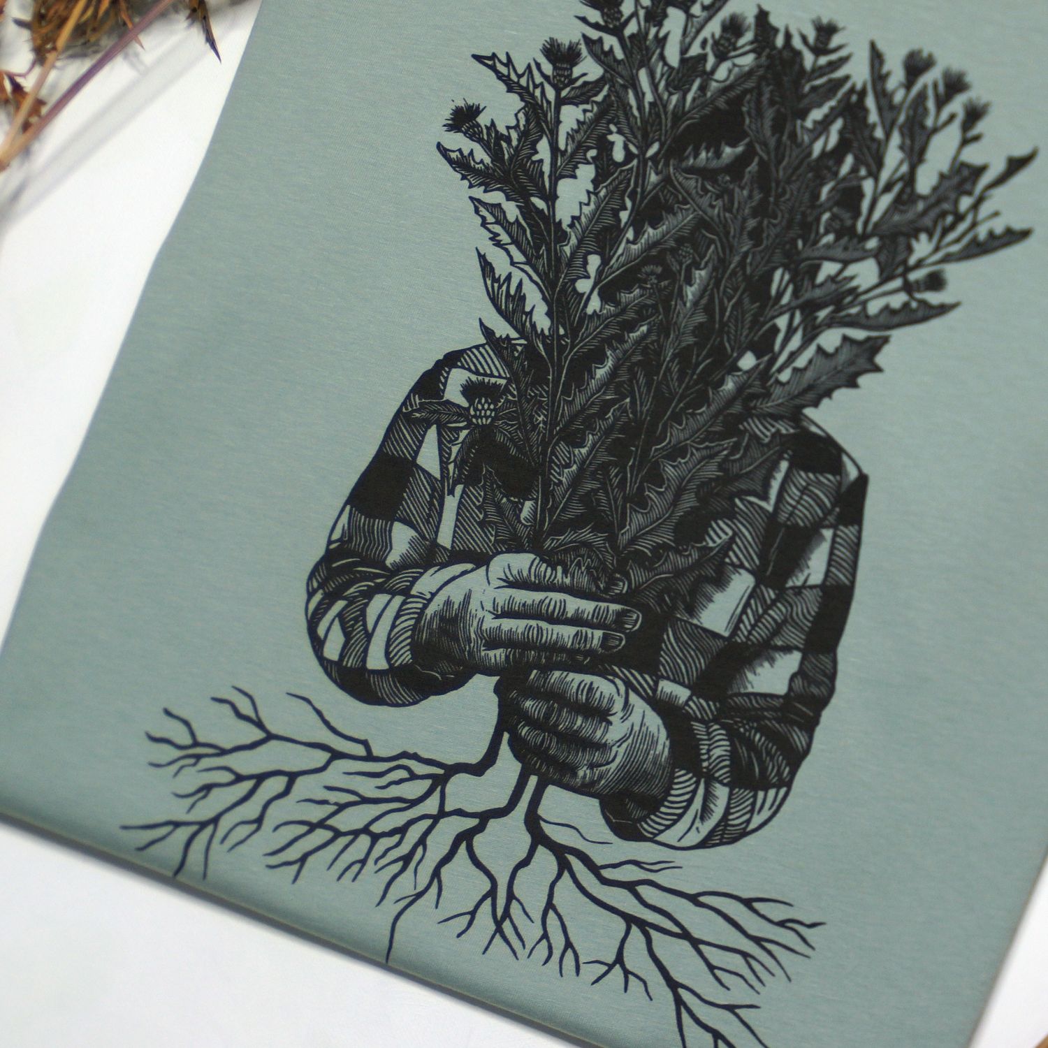 #2 Cirsium arvense / unisex Aloe T-shirt #2 Cirsium arvense / unisex Aloe T-shirt